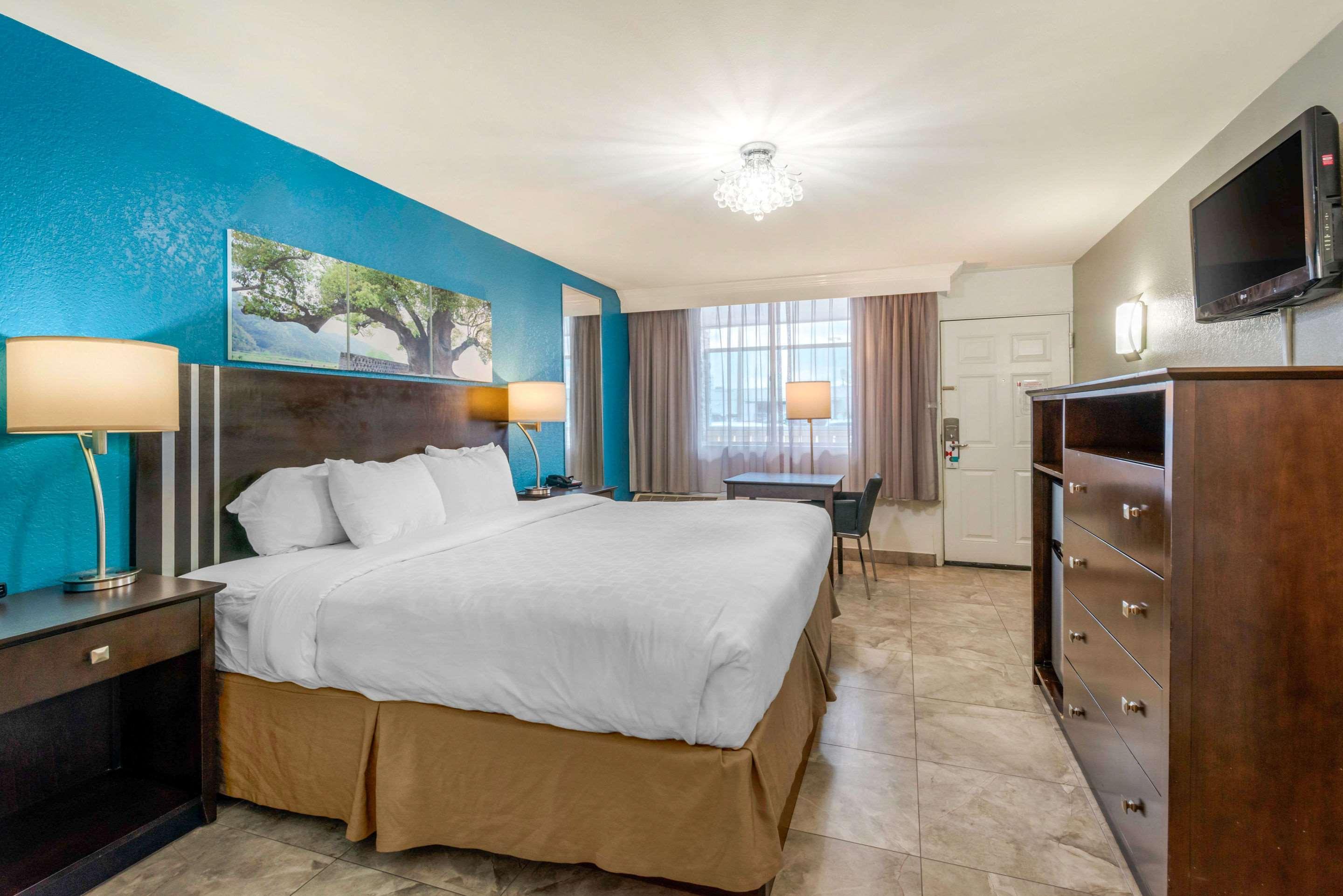 Quality Inn And Conference Center Tampa-Brandon Heartland Εξωτερικό φωτογραφία