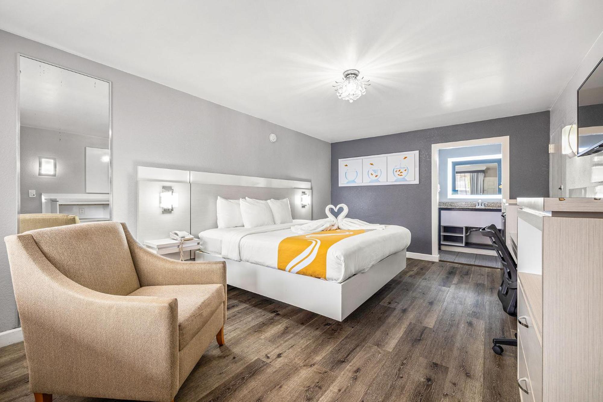 Quality Inn And Conference Center Tampa-Brandon Heartland Εξωτερικό φωτογραφία