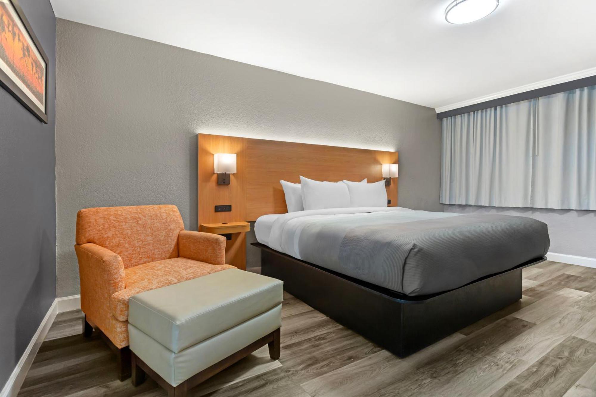 Quality Inn And Conference Center Tampa-Brandon Heartland Εξωτερικό φωτογραφία